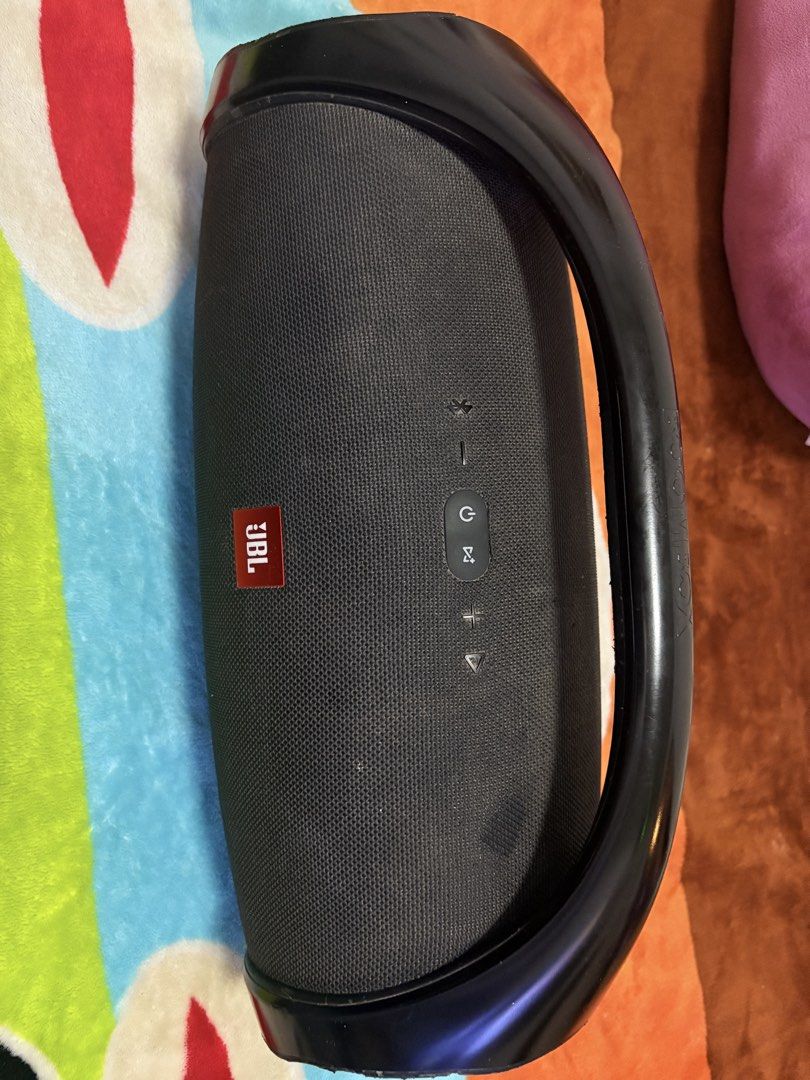 Jbl boombox (Category: Soundbars, Speakers & Amplifiers) located in Manila. Submitted by ivydiabordo (Listing ID 1460417202, Image 1). Description: No sound issue with minimal dents only Rfs: hindi na need.