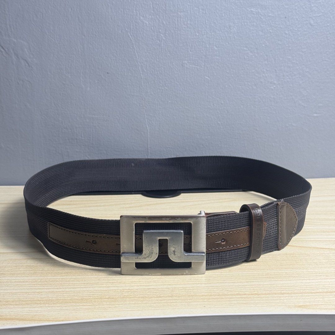 j.lindeberg - Webbing Belt - Nylon & Leather (Category: Belts) located in Manila. Submitted by sophisticatedgoons (Listing ID 1460389910, Image 2). Description: J.Lindeberg Webbing Belt 100% Nylon 100% Cow Leather Size: 33 | 85cm In good condition Issue: Tarnish in buckle Still presentable No major flaws .