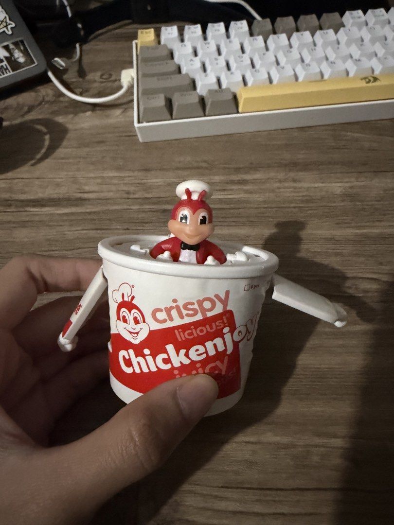 (TAKE ALL) Jollibots (Category: Designer & Blind Box Toys) located in Quezon City. Submitted by bananak1tchen (Listing ID 1460459419, Image 3). Description: RFS: Decluttering MOP: Gcash MOD: SDD/J&T.