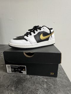 (Category: ) located in . Submitted by sneakerus11 (Listing ID 1460419305, Image 1). Description: .