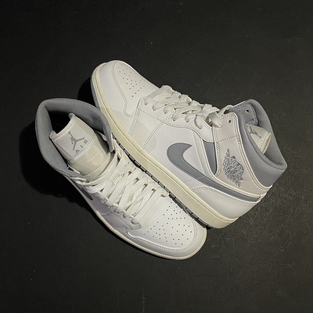 Jordan 1 Mid Vintage Grey (Category: Sneakers) located in Manila. Submitted by sole_origin (Listing ID 1460373108, Image 2). Description: FOR SALE Jordan 1 Mid Vintage Grey Size: 9.5mens / 27.5cm Brandnew with original box -₱3,700 only Shipping via LBC / J&T / JRS / Lalamove 📍BGC, Taguig.