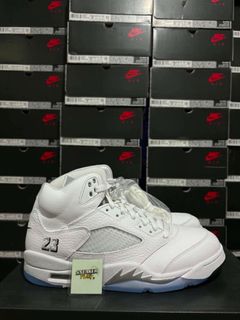 (Category: ) located in . Submitted by snkrplg4heat (Listing ID 1460310533, Image 1). Description: .