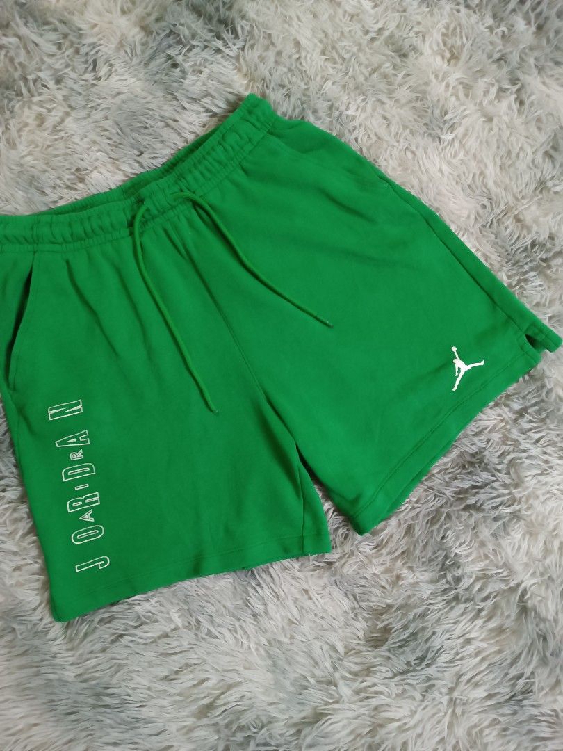 Jordan Fleece Short (Green) (Category: Shorts) located in Mandaluyong City. Submitted by retro.199x (Listing ID 1460405191, Image 3). Description: SIZE MEDUIM ON TAG Waist: 28-36 Length: 18 Thigh: 14 Leg Opening: 12.5 PRISTINE CONDITION *PAINT STAINS.