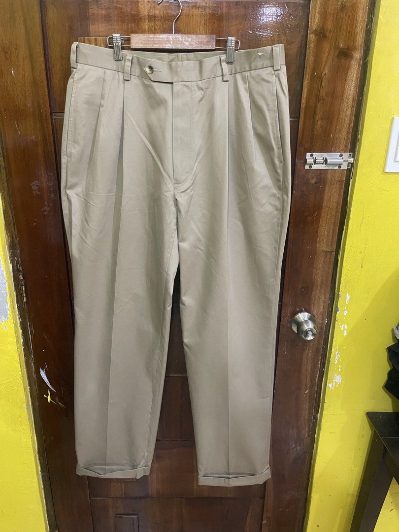 Jos A Bank Chino Pants (Category: Chinos) located in Marikina City. Submitted by greatfindsmnlph (Listing ID 1460393663, Image 1). Description: Jos A Bank Chino Pants Price: 350 Size: XL Waistline: 36 Length: 45 Hemline: 9.5 Color: Khaki Color Rate: 10/10 Condition: 10/10 almost new Very nice in actual.