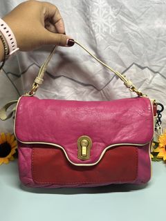 (Category: ) located in . Submitted by sakurumifinds2809 (Listing ID 1460357993, Image 1). Description: .