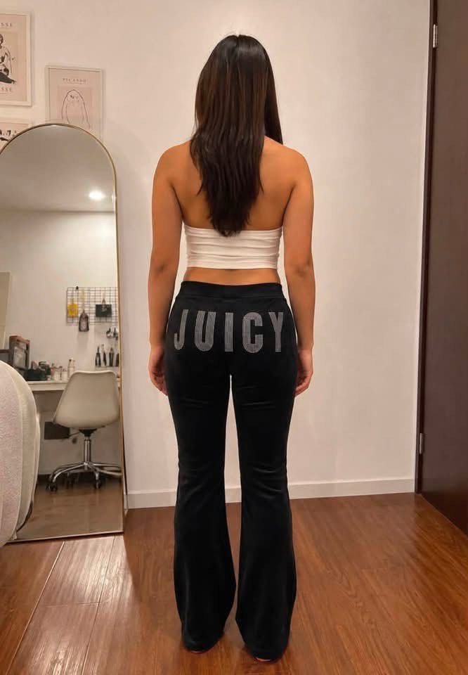 JUICY FLARE PANTS MEDIUM ONLY (Category: Other Bottoms) located in Pasig City. Submitted by aurae.clo (Listing ID 1460502381, Image 1). Description: us size medium 27-29.