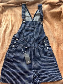 (Category: ) located in . Submitted by venessa._ (Listing ID 1460382608, Image 1). Description: .