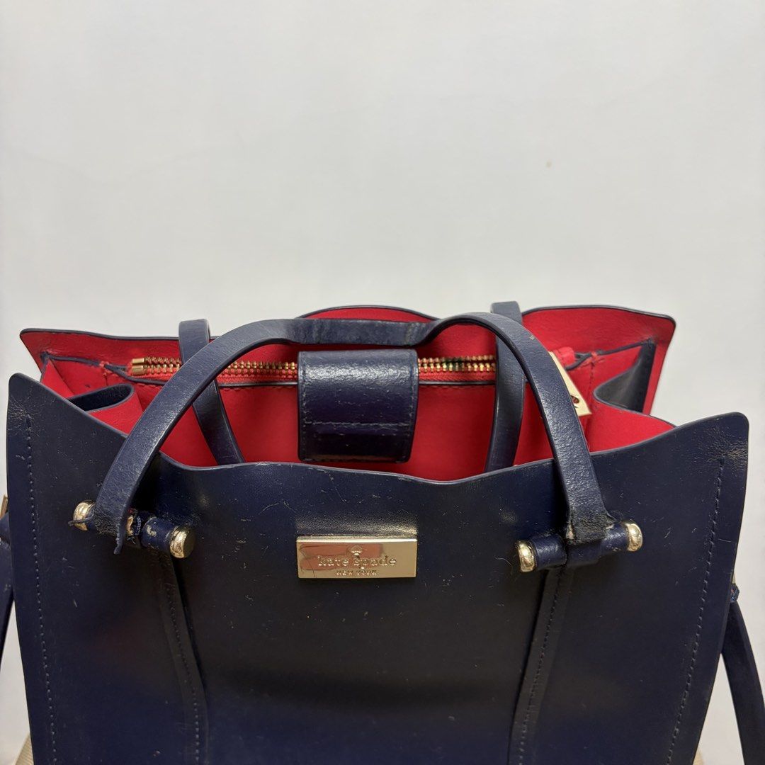 Kate Spade 2-way crossbody bag (Category: Cross-body Bags) located in San Carlos. Submitted by marj.mco (Listing ID 1460437150, Image 3). Description: US bought Preloved With scratches (check photos) 100% original 2 way (crossbody & handbag).