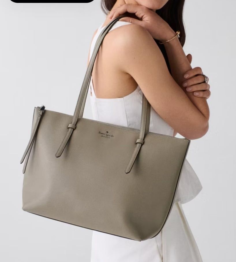 Kate Spade all day tote bag (Category: Tote Bags) located in Manila. Submitted by grinvelvet (Listing ID 1460429977, Image 2). Description: 💯 Original, authentic Brand new on hand item From Canada.