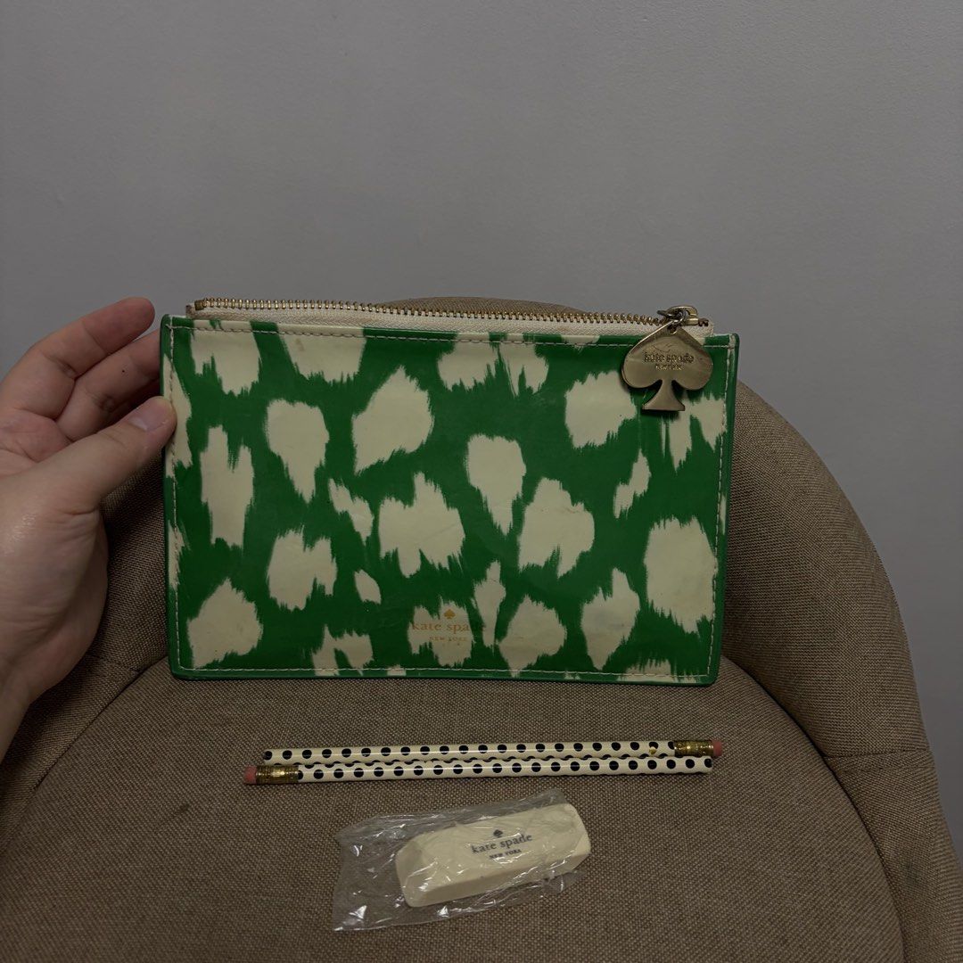 Kate Spade pouch (Category: Purses & Pouches) located in San Carlos. Submitted by marj.mco (Listing ID 1460437848, Image 3). Description: US bought Preloved With scratches (check photos) 100% original.