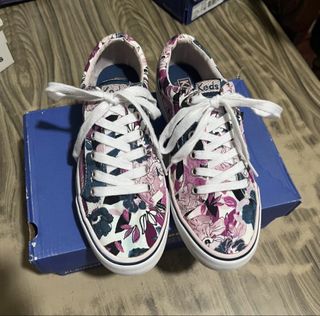(Category: ) located in . Submitted by prelovedbyjesel (Listing ID 1460506175, Image 1). Description: .