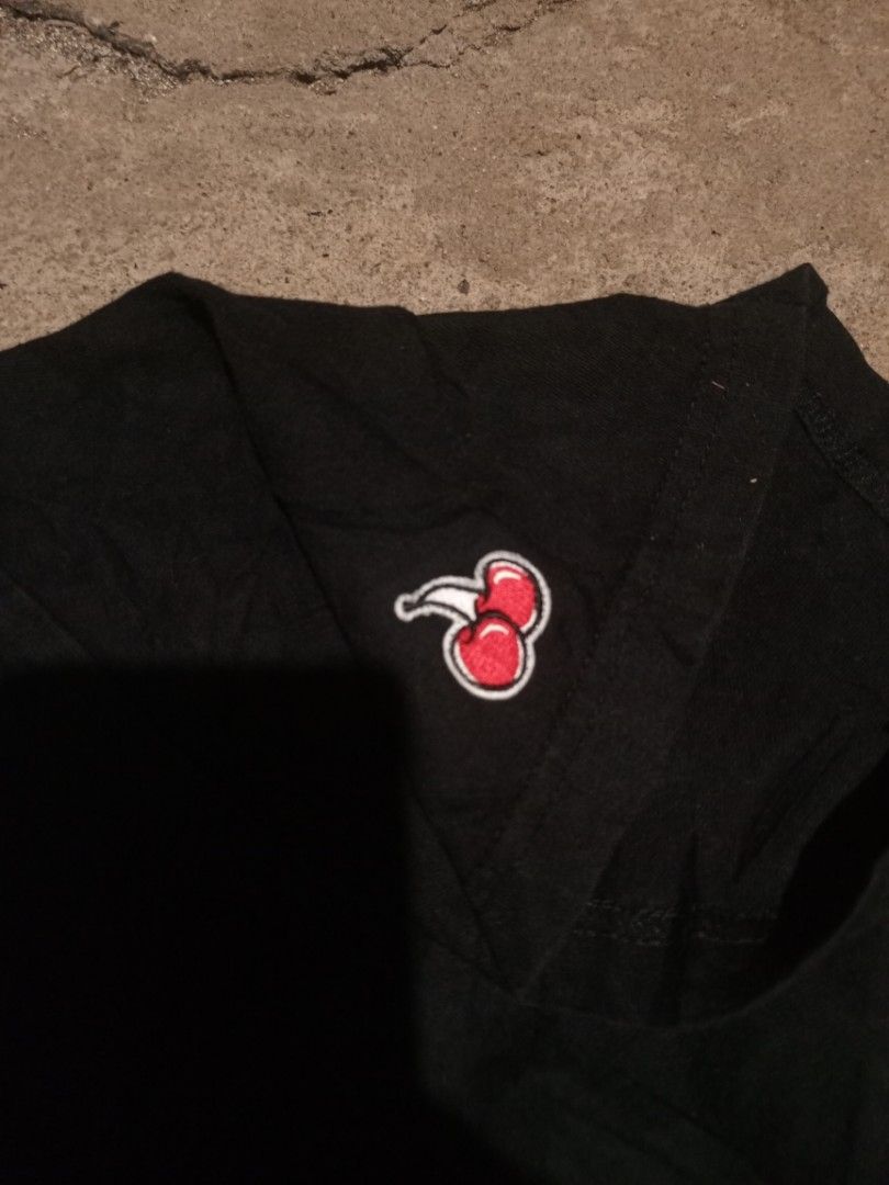 KIRSH BIG CHERRY LOGO (Category: Tshirts & Polo Shirts ) located in Davao. Submitted by pluke_thrifter26 (Listing ID 1460320123, Image 3). Description: KIRSH BIG CHERRY LOGO EXCELLENT CONDITION 10/10 NO ISSUE SIZE: MEDUIM TO LARGE PM IF YOUR INTERESTED📥.