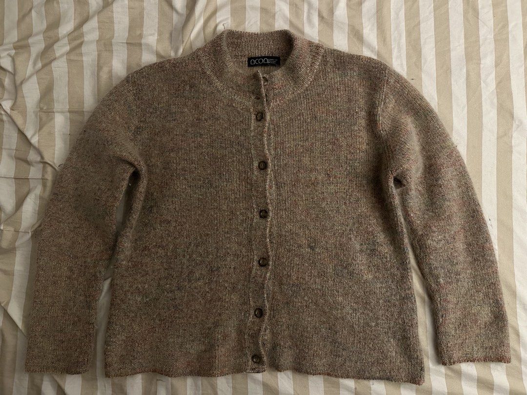 Knitted Cardigan (Category: Coats, Jackets and Outerwear) located in Pasig City. Submitted by frankiscleaning (Listing ID 1460419057, Image 1). Description: Knitted cardigan Small to medium fit.