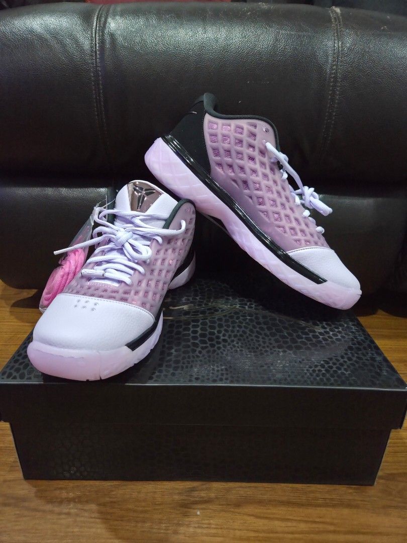 Kobe 3 Low Pink Quartz (Category: Sneakers) located in Quezon City. Submitted by ams_cz4a (Listing ID 1460305656, Image 3). Description: Brandnew Kobe 3 Low Pink Quartz Size 10.5.