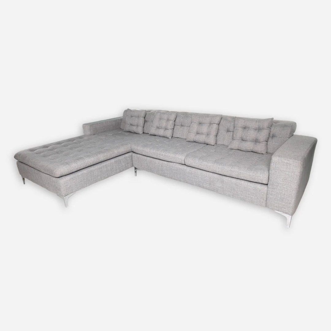 L type sofa (Category: Sofas) located in Dasmarinas. Submitted by ehradee (Listing ID 1460382706, Image 3). Description: Free 2 color sofa cover With 3 pillows No major issue Check pic for details Pick up only sa salawag dasmarinas Buyer will arrange pickup service .