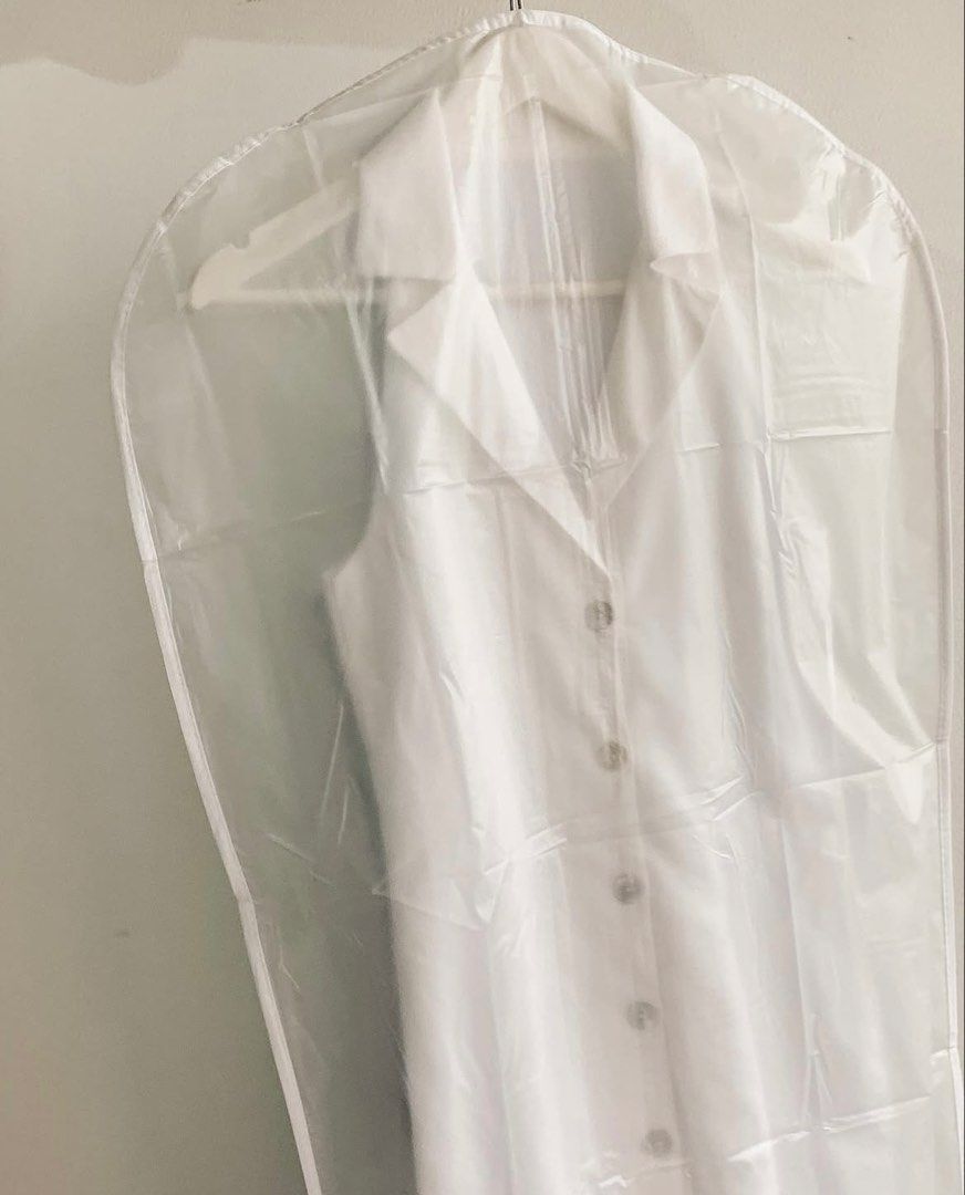 La Oceann Soho dress (Category: Dresses) located in Davao. Submitted by bonksz (Listing ID 1460354333, Image 3). Description: Good condition. Used once only. Size xs! Super cheap. Got this for 2k+.