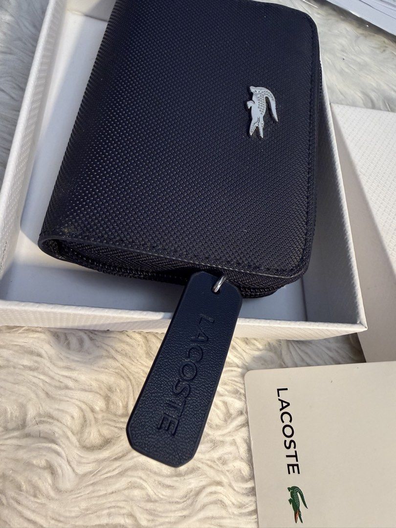 Original Lacoste Card Case Wallet (Category: Wallets & Card holders) located in Marikina City. Submitted by fm.ty (Listing ID 1460465825, Image 2). Description: .