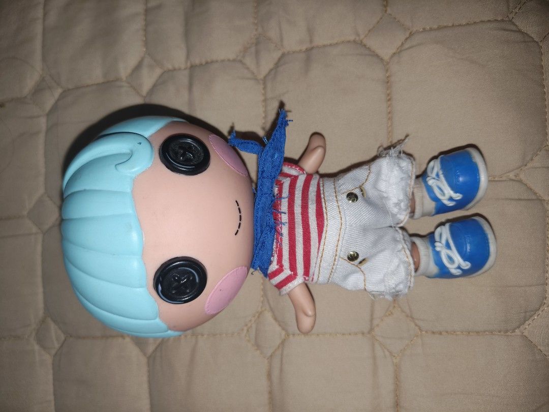 LALALOOPSY LITTLES (Category: Designer & Blind Box Toys) located in Caloocan City. Submitted by cs.clickandshop (Listing ID 1460306434, Image 1). Description: 750 issue: broken hip.