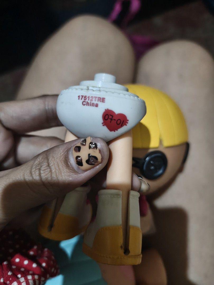 LALALOOPSY LITTLES (Category: Designer & Blind Box Toys) located in Caloocan City. Submitted by cs.clickandshop (Listing ID 1460306434, Image 3). Description: 750 issue: broken hip.