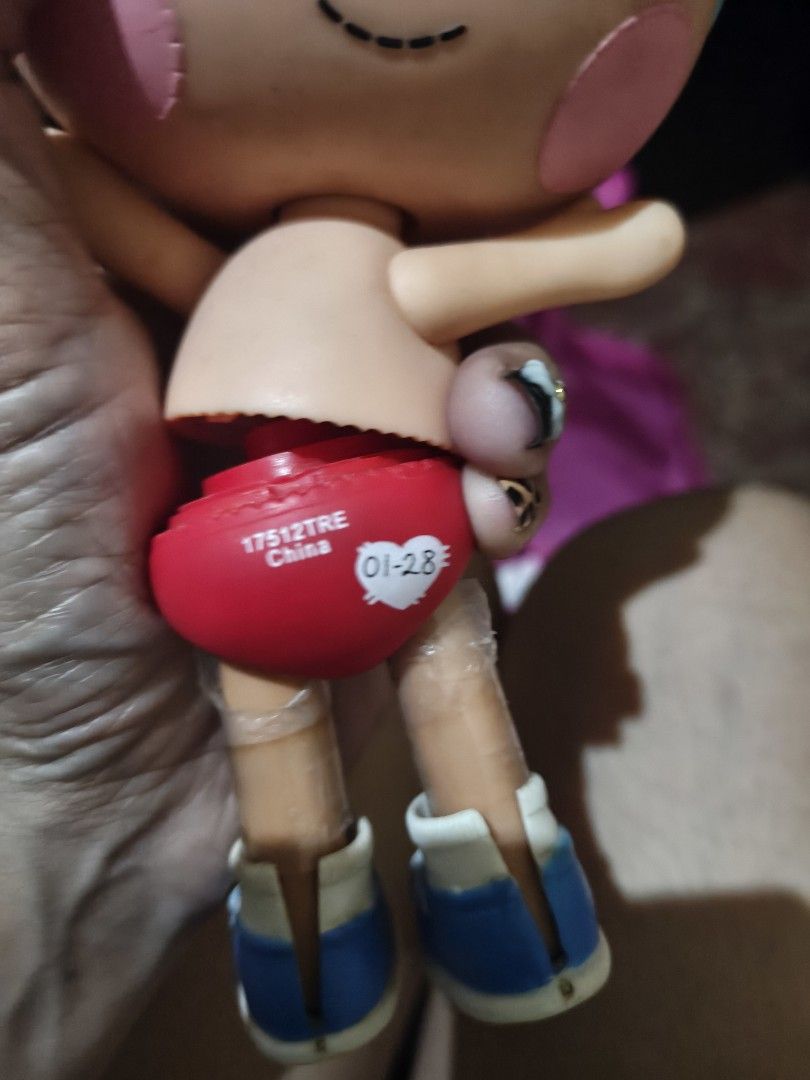 LALALOOPSY LITTLES (Category: Designer & Blind Box Toys) located in Caloocan City. Submitted by cs.clickandshop (Listing ID 1460306434, Image 2). Description: 750 issue: broken hip.