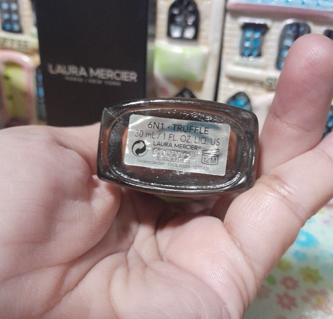 Laura Mercier Liquid Foundation (Category: Makeup) located in Las Pinas. Submitted by 84vintage (Listing ID 1460356497, Image 3). Description: Original price of 3k. Laura Mercier liquid foundation designed to provide a radiant and luminous finish. It offers medium to full coverage, provides up to 15 hours of hydration, and aims to improve skin luminosity and reduce the appearance of dullness and dark spots over time. It contains ingredients like 