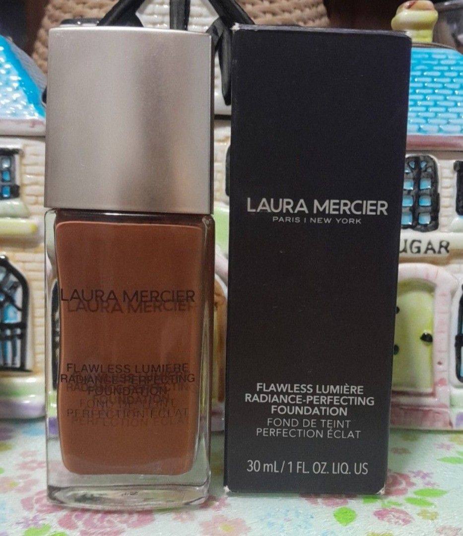 Laura Mercier Liquid Foundation (Category: Makeup) located in Las Pinas. Submitted by 84vintage (Listing ID 1460356497, Image 1). Description: Original price of 3k. Laura Mercier liquid foundation designed to provide a radiant and luminous finish. It offers medium to full coverage, provides up to 15 hours of hydration, and aims to improve skin luminosity and reduce the appearance of dullness and dark spots over time. It contains ingredients like 