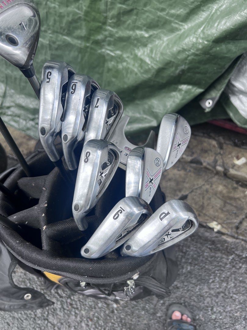 Left Handed Callaway Tour X Golf Set (Category: Golf) located in Manila. Submitted by horijapansurplus (Listing ID 1460401334, Image 3). Description: .