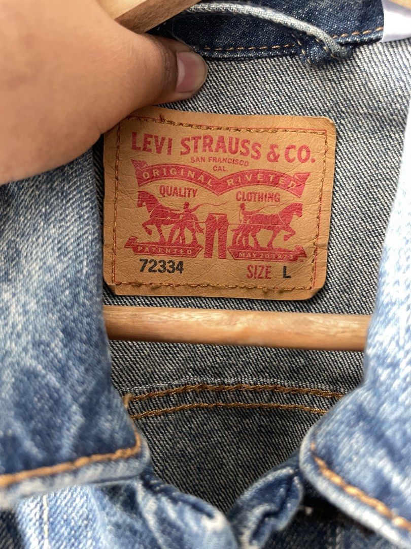 levis (Category: Coats, Jackets and Outerwear) located in Manila. Submitted by kyleee_ld (Listing ID 1460391830, Image 3). Description: .