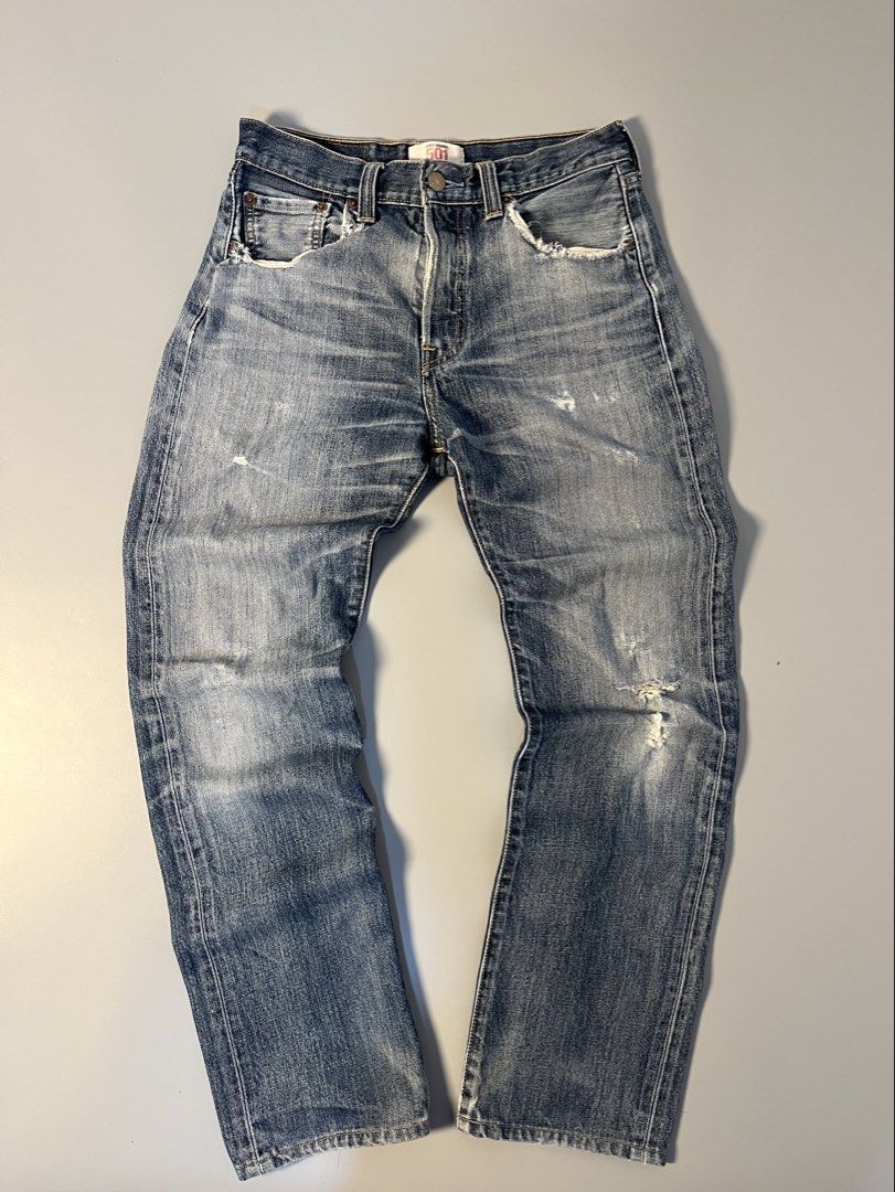 LEVIS 501 JEANS (Category: Jeans) located in Mabalacat. Submitted by carlfinds (Listing ID 1460469097, Image 2). Description: “30Waist “39Length Authentic/Legit issue scratches/sign of usage Excellent condition Mop gcash courier jnt.