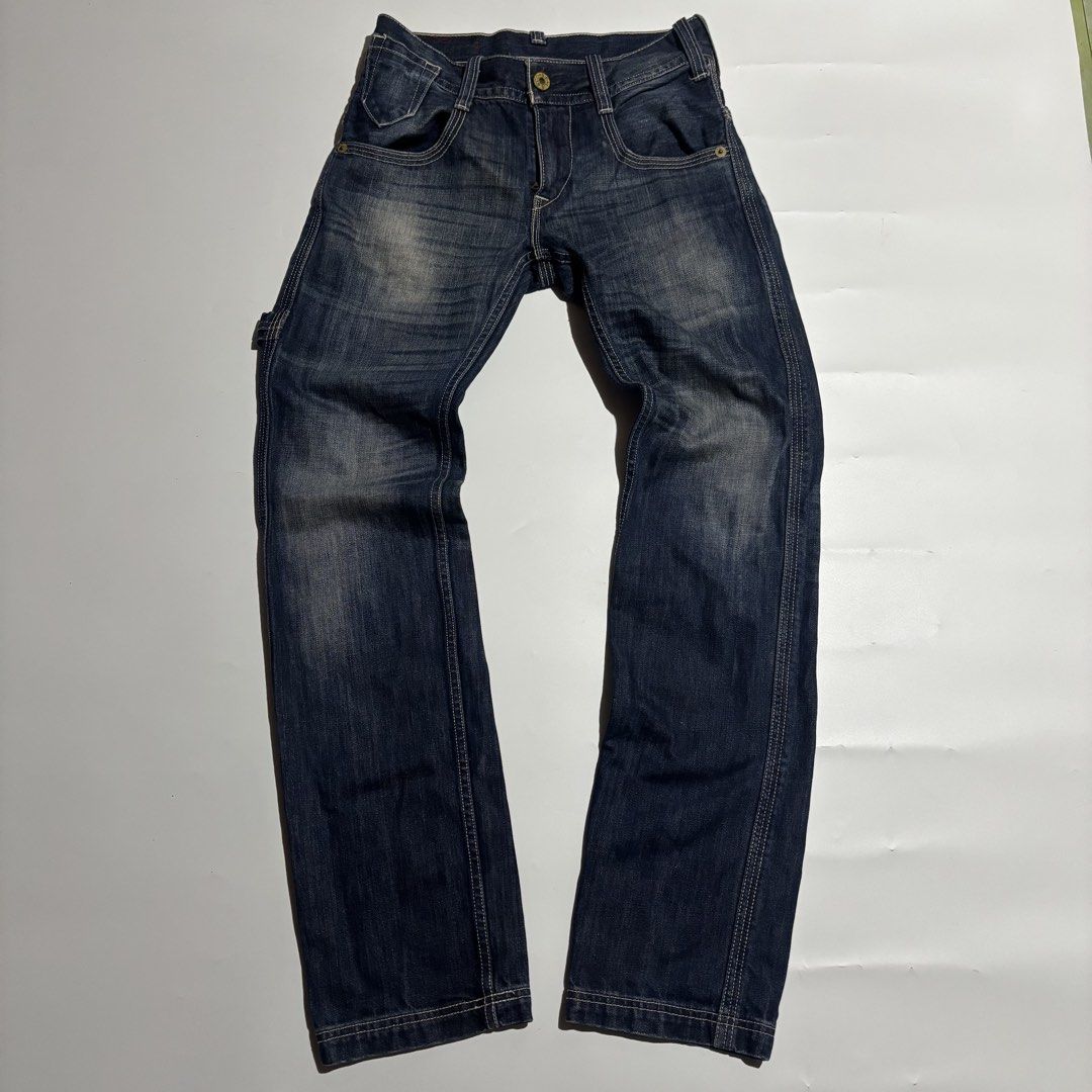 Levi's 504 Jeans W28 L33 (Category: Jeans) located in Cebu City. Submitted by kidfrom6000 (Listing ID 1460503501, Image 1). Description: - Classic Levi's 504 jeans - Dark wash denim with subtle fading - Size: W28 L33 - Signature red tab and stitching - Button fly closure - Ideal for everyday wear -Price + sf.