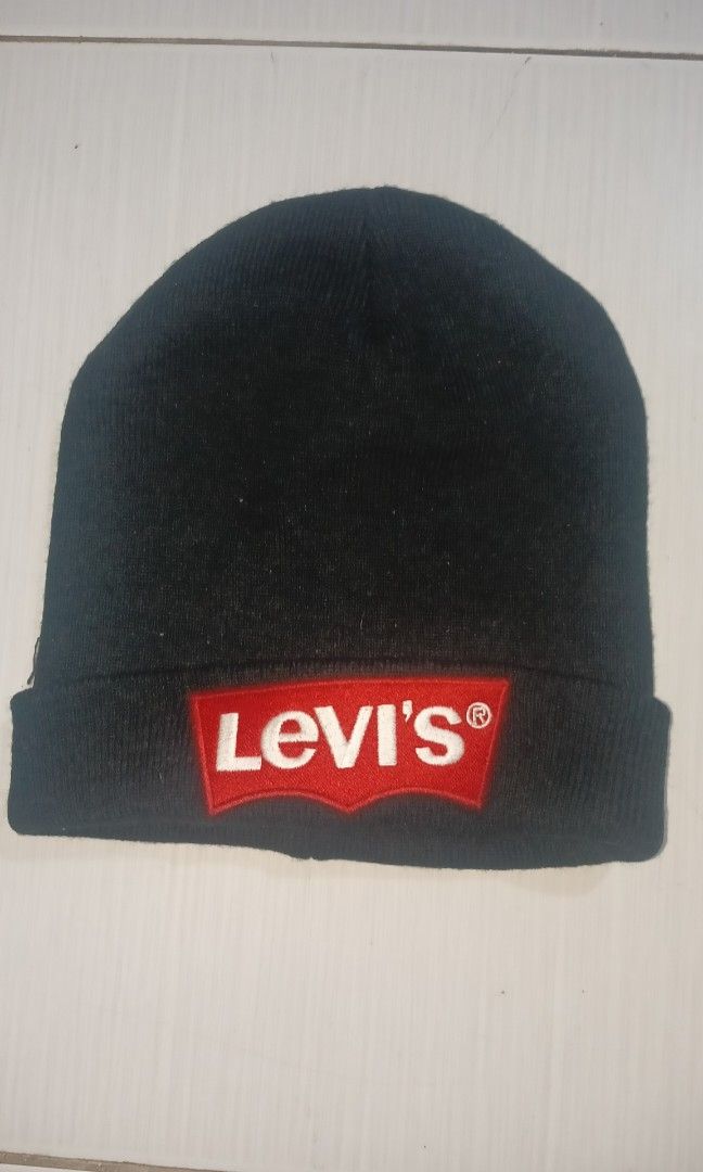 Levis bonnet (Category: Caps & Hats) located in Subic. Submitted by gentlecloud-8030a3 (Listing ID 1460379590, Image 1). Description: levis Bonnet embroid levis logo as new condition no issue 350+ship.