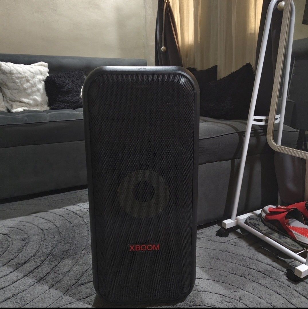 LG XL7T (Category: Soundbars, Speakers & Amplifiers) located in Manila. Submitted by alex1738 (Listing ID 1460366871, Image 1). Description: 🔊 FOR SALE: LG XL7T PARTY SPEAKER – 250W ✨ LG XL7T – Powerful Party Speaker 💯 Good condition / ready to use 🎤 Perfect for karaoke, parties, events, or home use 🔊 Powerful 250W sound 🎶 Great bass and loud, clear audio 🎤 Wireless microphone included 🔌 Complete and ready to test 💰 Bought for ₱25,000 at 