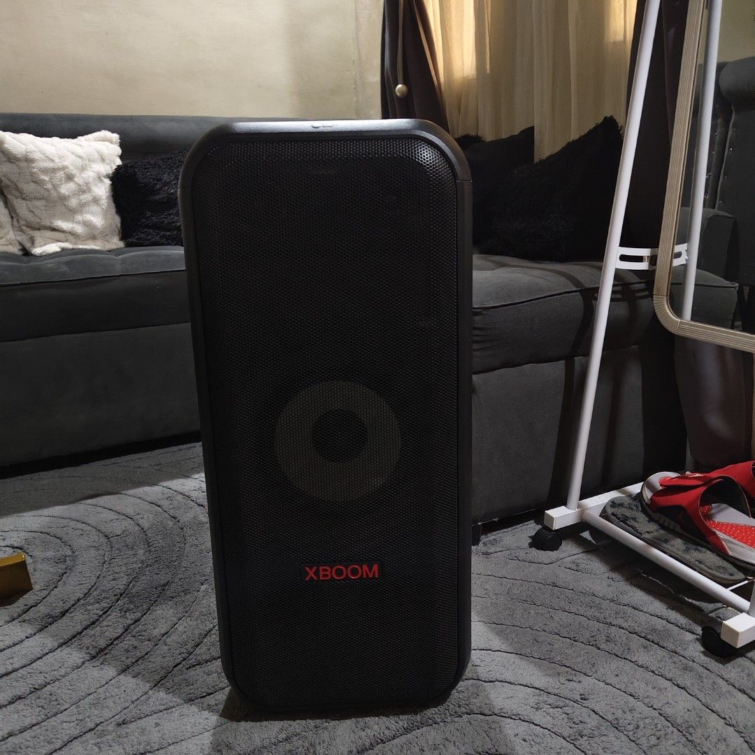 LG XL7T (Category: Soundbars, Speakers & Amplifiers) located in Manila. Submitted by alex1738 (Listing ID 1460366871, Image 3). Description: 🔊 FOR SALE: LG XL7T PARTY SPEAKER – 250W ✨ LG XL7T – Powerful Party Speaker 💯 Good condition / ready to use 🎤 Perfect for karaoke, parties, events, or home use 🔊 Powerful 250W sound 🎶 Great bass and loud, clear audio 🎤 Wireless microphone included 🔌 Complete and ready to test 💰 Bought for ₱25,000 at 