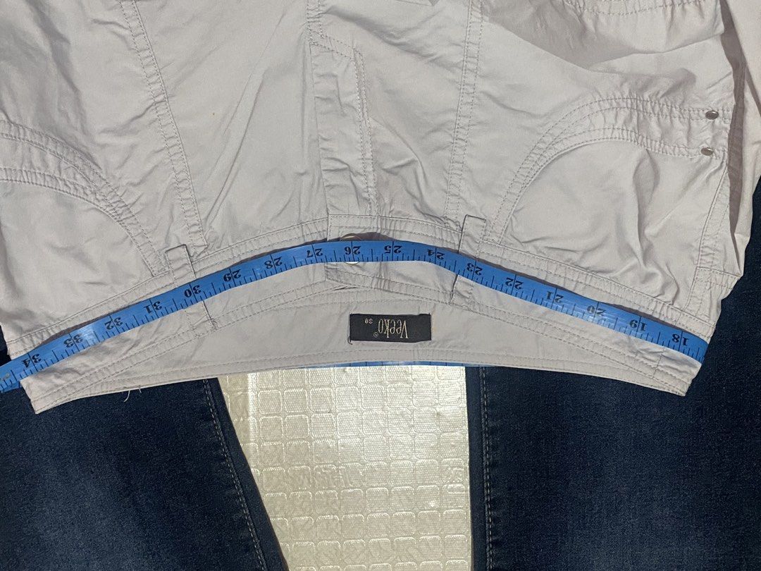 Light Grey Cargo Pants (Category: Other Bottoms) located in Valenzuela. Submitted by ihateeveryon3 (Listing ID 1460337160, Image 3). Description: Cargo Pants .