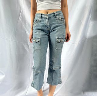(Category: ) located in . Submitted by demi.rewears (Listing ID 1460314450, Image 1). Description: .
