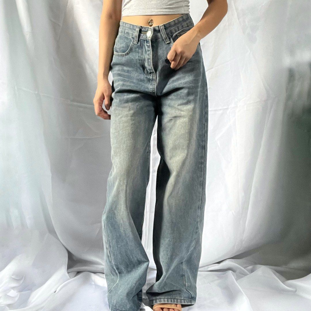 Light Wash Wide Leg Jeans (Category: Jeans) located in Manila. Submitted by demi.rewears (Listing ID 1460313532, Image 3). Description: Vintage-inspired light wash wide leg jeans. Soft, comfy, relaxed fit. Perfect for casual styling. Waist: 12.5” (Flat) / Fits 25” Waist Length: 37” (Outseam) Rise: High-Rise Fit: Relaxed / Wide-Leg / Straight Baggy Color: Light Blue Vintage Wash Condition: Excellent curated condition with no visible flaws..