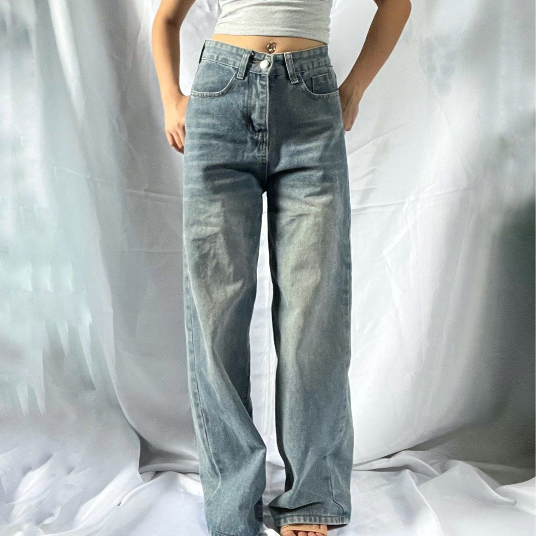 Light Wash Wide Leg Jeans (Category: Jeans) located in Manila. Submitted by demi.rewears (Listing ID 1460313532, Image 2). Description: Vintage-inspired light wash wide leg jeans. Soft, comfy, relaxed fit. Perfect for casual styling. Waist: 12.5” (Flat) / Fits 25” Waist Length: 37” (Outseam) Rise: High-Rise Fit: Relaxed / Wide-Leg / Straight Baggy Color: Light Blue Vintage Wash Condition: Excellent curated condition with no visible flaws..