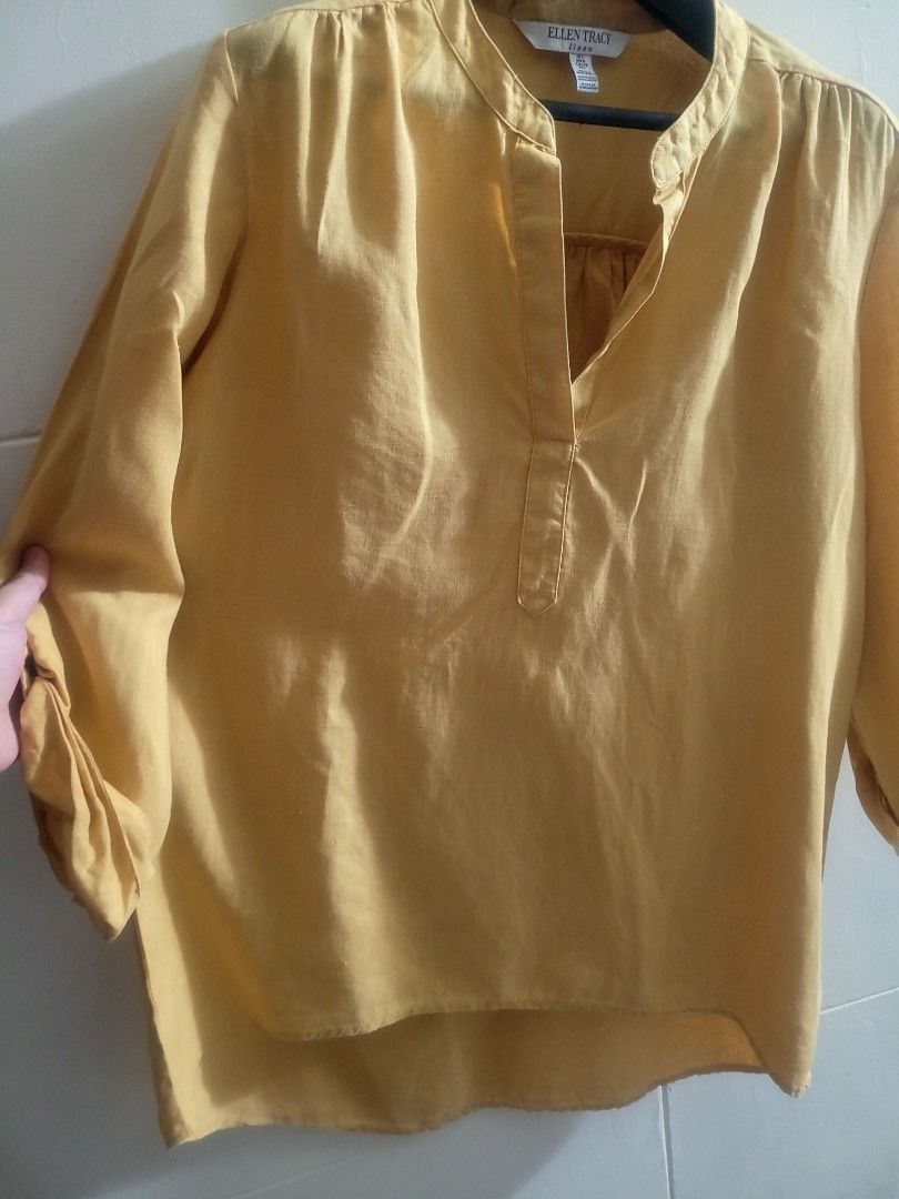 LINEN 100%Ellen Tracy top (Category: Blouses) located in Los Banos. Submitted by lopecruz (Listing ID 1460447479, Image 3). Description: 100% Linen 23"armpit laid flat 27"length Like new no flaws.