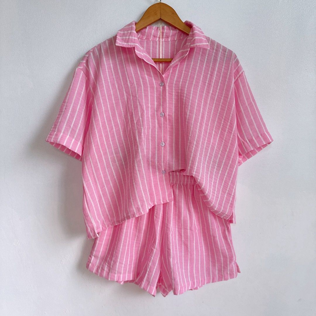 Linen Pink Stripes Set (Category: Sets or Coordinates) located in Manila. Submitted by withlovesam (Listing ID 1460356168, Image 1). Description: HQ from bangkok freesize fully garterized waistline soo pretty!!.