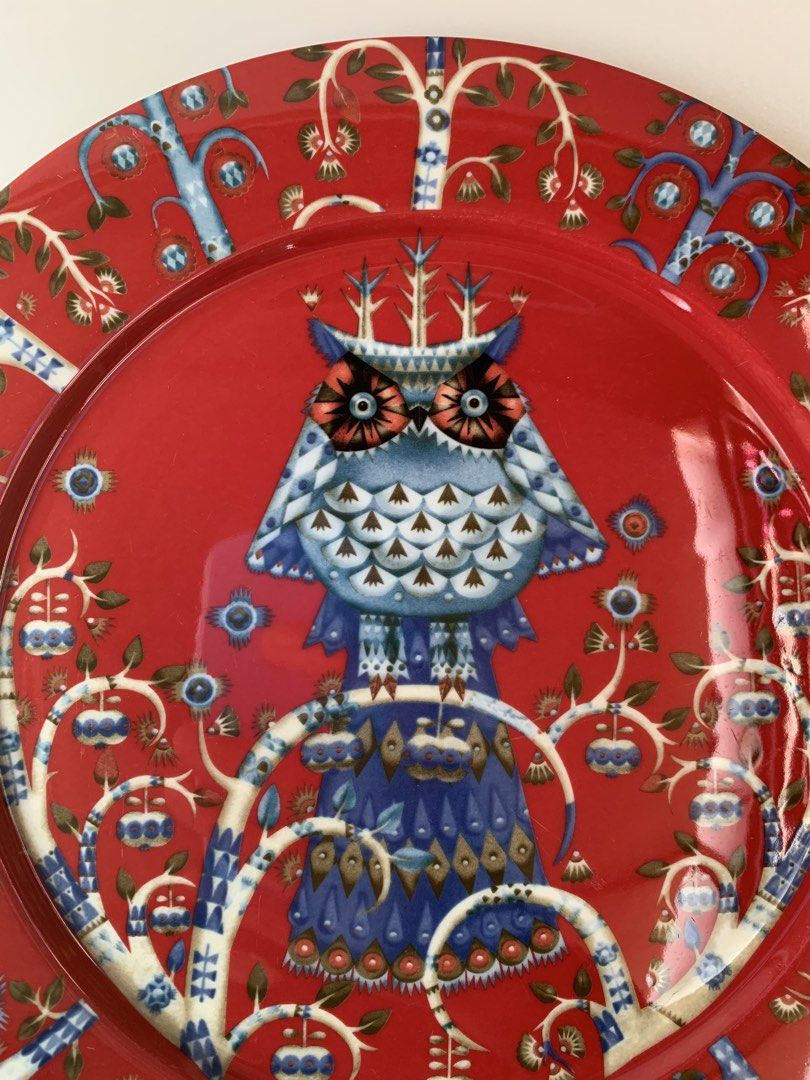 Littala Taika Red Plate -10 inches (Category: Dinnerware & Cutlery) located in Tandag. Submitted by jeason_22 (Listing ID 1460357776, Image 3). Description: Iittala Taika Red Plate, part of a highly acclaimed tableware series from the renowned Finnish design brand, Iittala. • Size: 10 inches in diameter • Condition: Good vintage condition, no cracks, chips, or crazing. has cutlery marks • Good as Decorative plate •The Artwork: The elaborate, folk