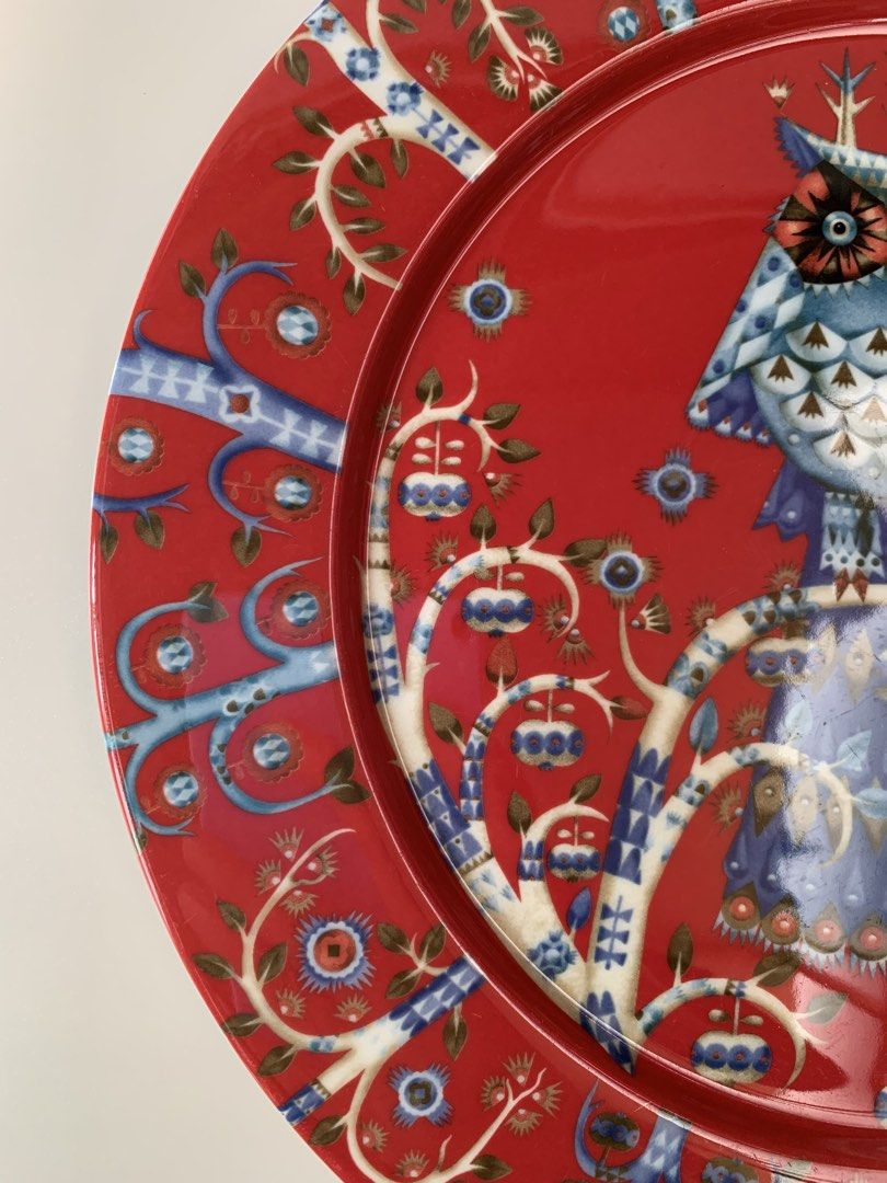 Littala Taika Red Plate -10 inches (Category: Dinnerware & Cutlery) located in Tandag. Submitted by jeason_22 (Listing ID 1460357776, Image 2). Description: Iittala Taika Red Plate, part of a highly acclaimed tableware series from the renowned Finnish design brand, Iittala. • Size: 10 inches in diameter • Condition: Good vintage condition, no cracks, chips, or crazing. has cutlery marks • Good as Decorative plate •The Artwork: The elaborate, folk