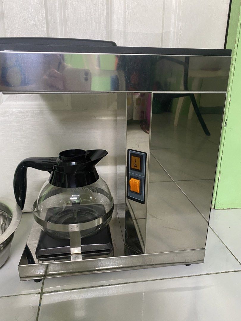 Loipart Coffee maker (Category: Coffee & Tea Tableware) located in Taguig. Submitted by marie05633 (Listing ID 1460395407, Image 2). Description: Brand New / Unused Loipart Commercial Stainless Steel Coffee Maker (Marine Grade)No Box Selling Price: ₱8,500 (Negotiable) Description: Selling a brand new, never been used Loipart Commercial Drip Coffee Brewer (Jug Brewer). Made with high-grade polished stainless steel, designed for commercial kitchens