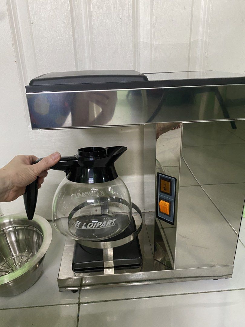 Loipart Coffee maker (Category: Coffee & Tea Tableware) located in Taguig. Submitted by marie05633 (Listing ID 1460395407, Image 3). Description: Brand New / Unused Loipart Commercial Stainless Steel Coffee Maker (Marine Grade)No Box Selling Price: ₱8,500 (Negotiable) Description: Selling a brand new, never been used Loipart Commercial Drip Coffee Brewer (Jug Brewer). Made with high-grade polished stainless steel, designed for commercial kitchens