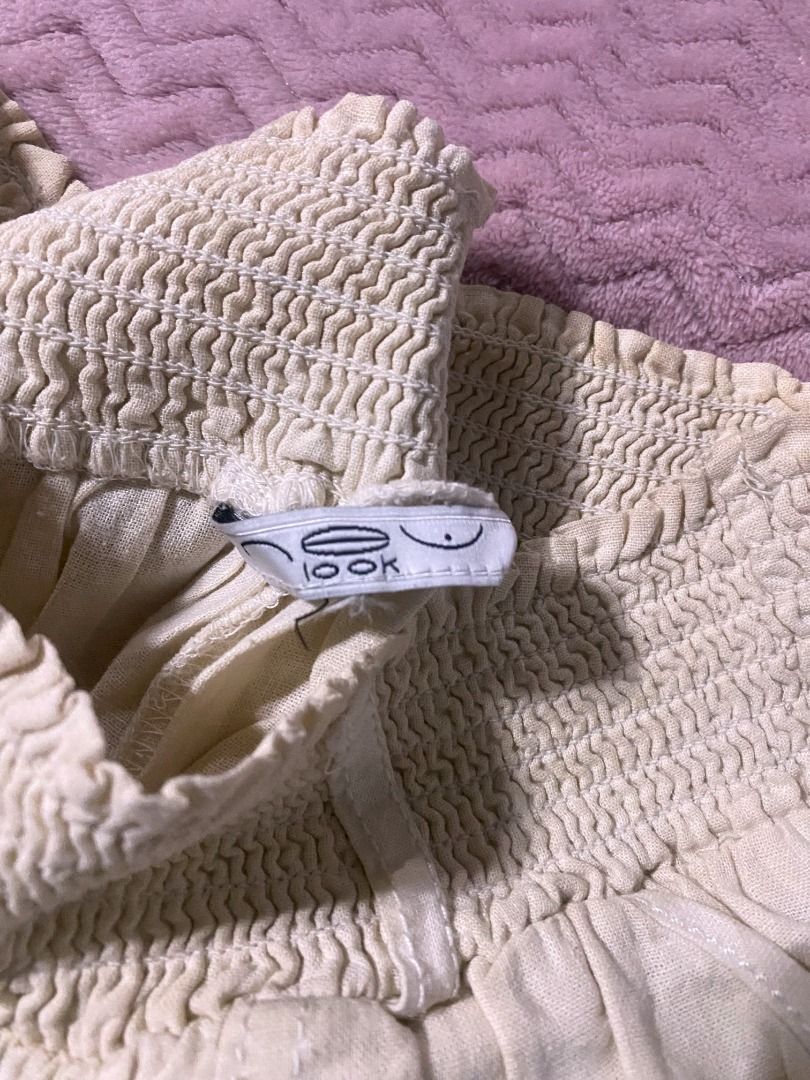 Loose ruched cotton pants (Category: Other Bottoms) located in Manila. Submitted by diorellecoeur_xxx02 (Listing ID 1460503021, Image 2). Description: Garterized sa waist pati sa ankle part.