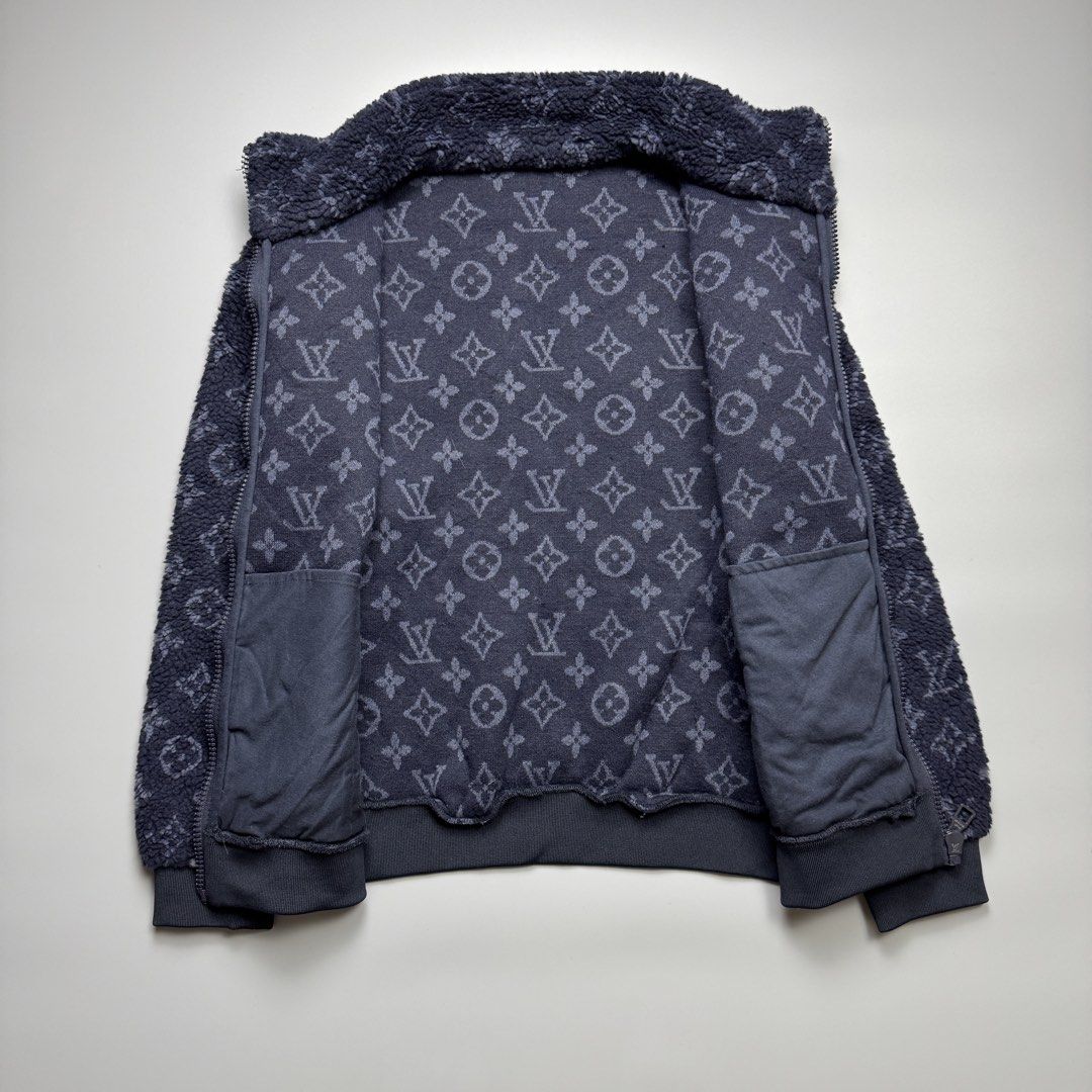 Louis Vuitton - Blue Monogram Jacquard Fleece Jacket (Category: Luxury Apparel) located in Quezon City. Submitted by japon_rose (Listing ID 1460504679, Image 2). Description: READ DESCRIPTION FIRST BEFORE YOU START A DEAL Please do self authenticate all photos are been posted Unisex/ Louis Vuitton - Blue Monogram Jacquard Fleece Jacket Color: Dark Blue Size: Medium on tag (Unisex) Length: 26.5 Width: 22 Shoulder: 21 Sleeves: 23.5 Hem: 19 (MEASURE