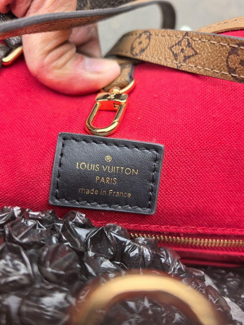 Louis Vuitton giant reverse monogam (Category: Luxury Bags & Wallets) located in Baguio. Submitted by ashzachary (Listing ID 1460325578, Image 3). Description: Louis Vuitton giant reverse canvas Condition :Excellent condition Color rate 10/10 Size :Medium to large No issues No flaws Super ganda sa personal Pm. More details Good quality Plsss 📌No Bogus 📌No return MOP What you see is what you get PALAWAN, CEBUNA GCASH AND BDO Reminder😊 We're sel