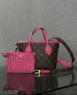 (Category: ) located in . Submitted by neverfull_luxury_sg (Listing ID 1460417869, Image 1). Description: .