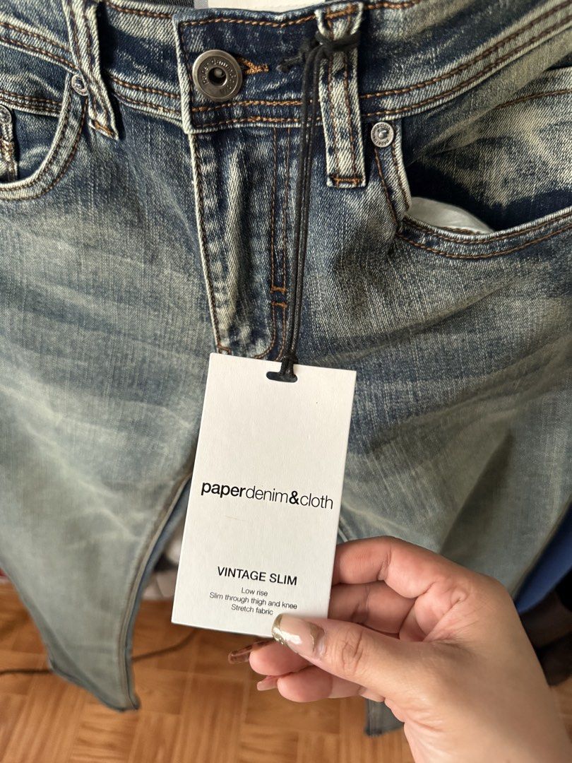 LOW RISE DENIM JEANS (Category: Jeans) located in Cabuyao City. Submitted by sweethriftph (Listing ID 1460413999, Image 2). Description: ⭐️ 28-30 ⭐️ bought in US may tag pa from marshalls ⭐️Length 39 perfect for 5’ - 5’3 📍 Cabuyao, Laguna 🚚 JNT or Lalamove.