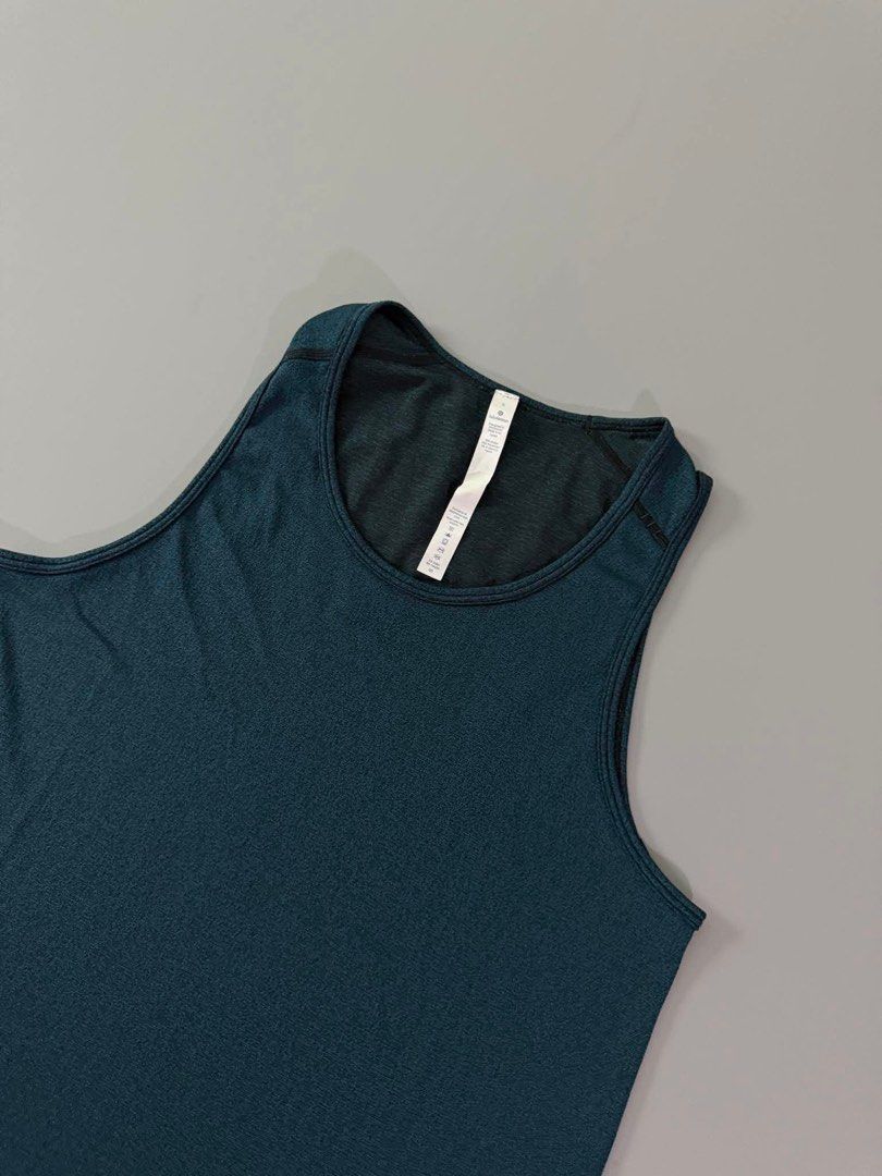 LULULEMON (Category: Activewear) located in Guagua. Submitted by sweetboyy (Listing ID 1460397324, Image 3). Description: LULULEMON EXCELLENT CONDITION / NO ISSUE SIZE SMALL ON TAG / DIMES L27 W19.