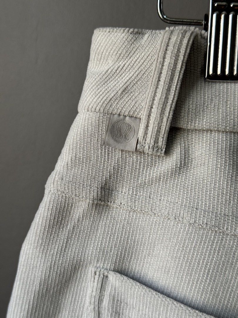 Lululemon - Corduroy wide Pants (Category: Activewear) located in Cabuyao City. Submitted by _streetflavor (Listing ID 1460335800, Image 3). Description: Lululemon - Corduroy wide Pants Excellent Size: 31 on tag Fits 32-33 Length: 38 Leg open: 10 -899 pesos Dm.
